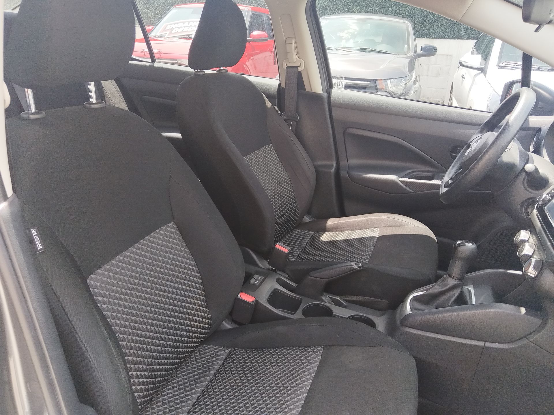 2024 Nissan Versa 4p Sense L4/1.6 Man