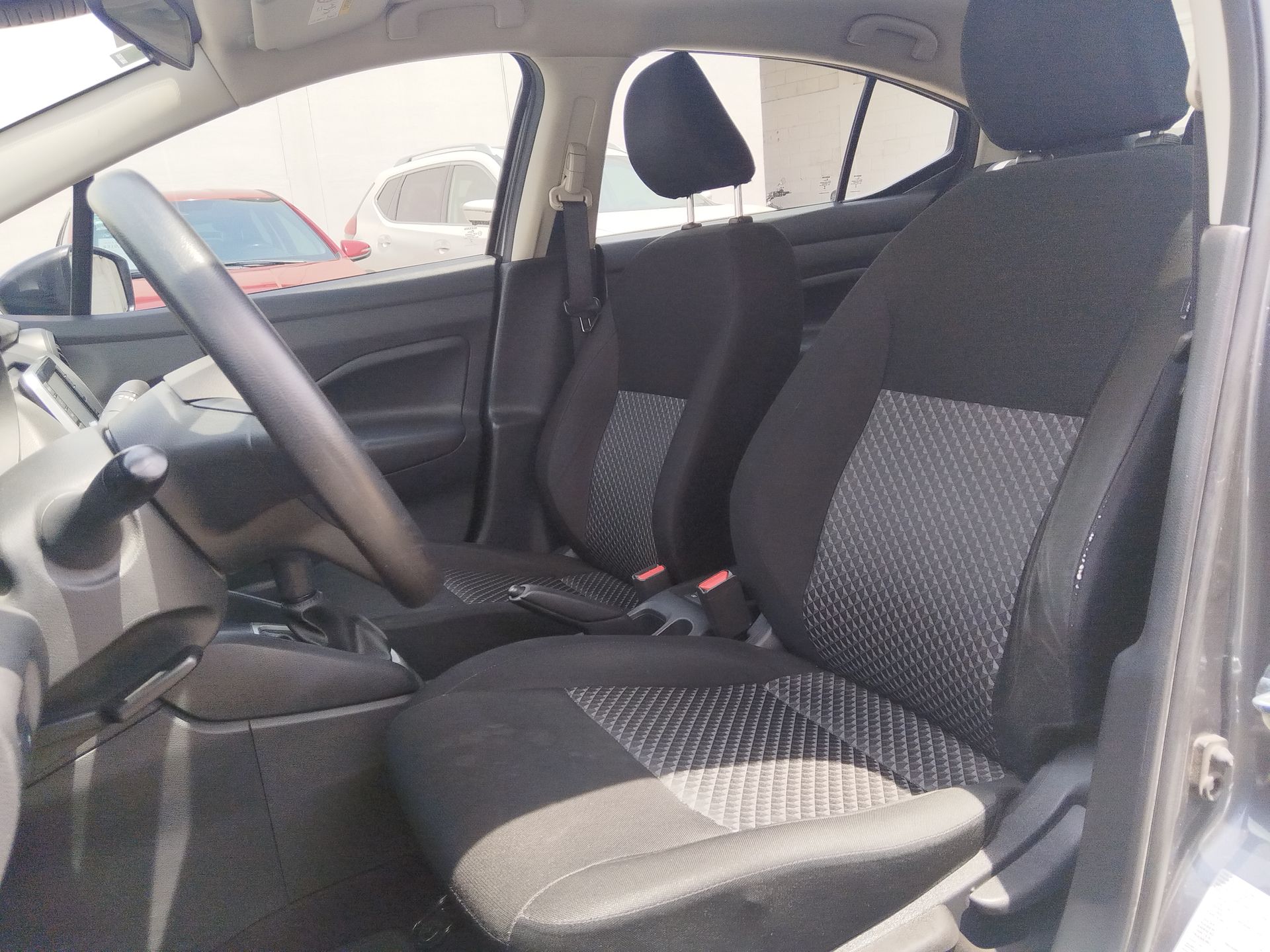 2024 Nissan Versa 4p Sense L4/1.6 Man