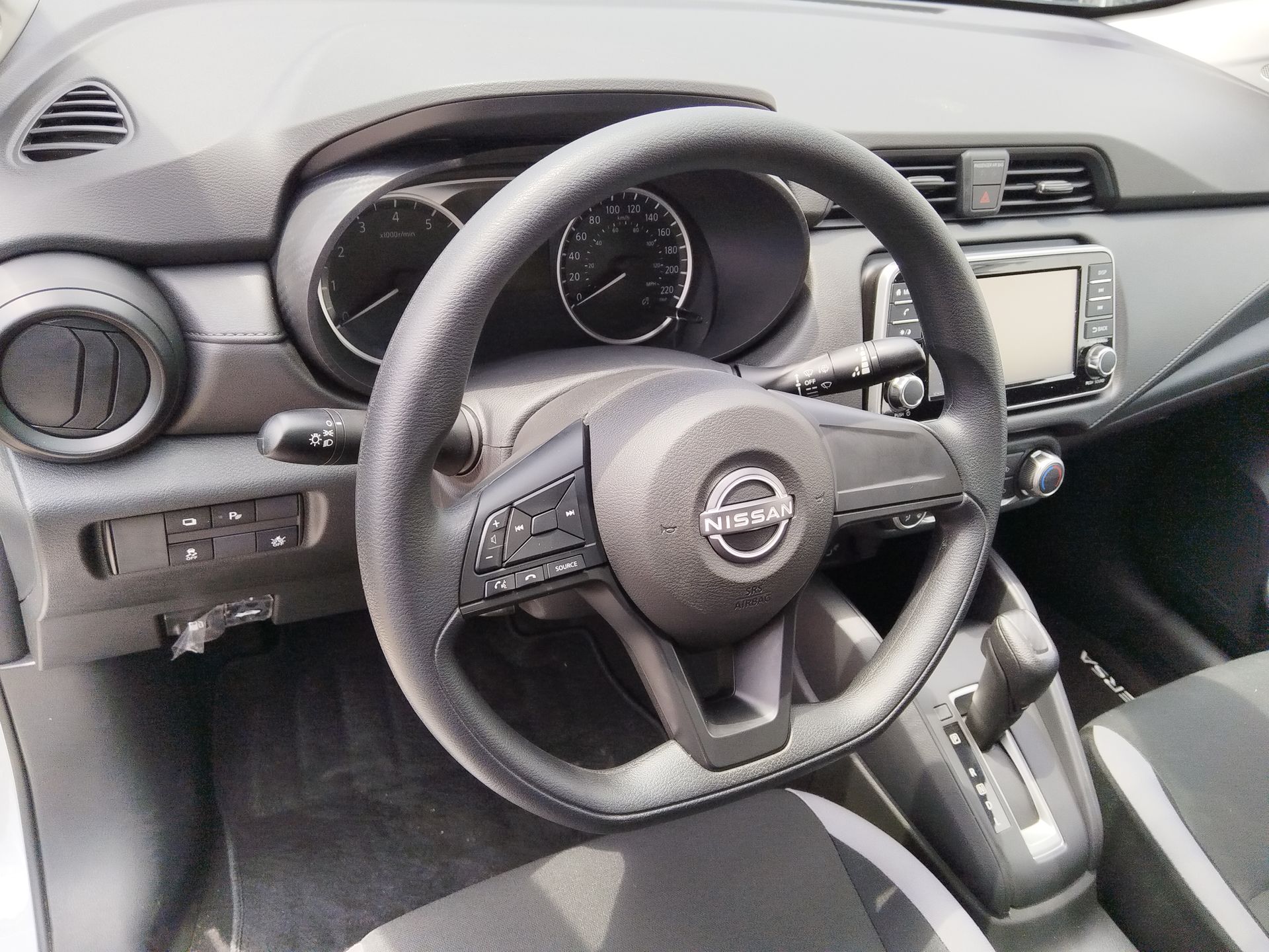 2025 Nissan Versa 4p Sense L4/1.6 Aut