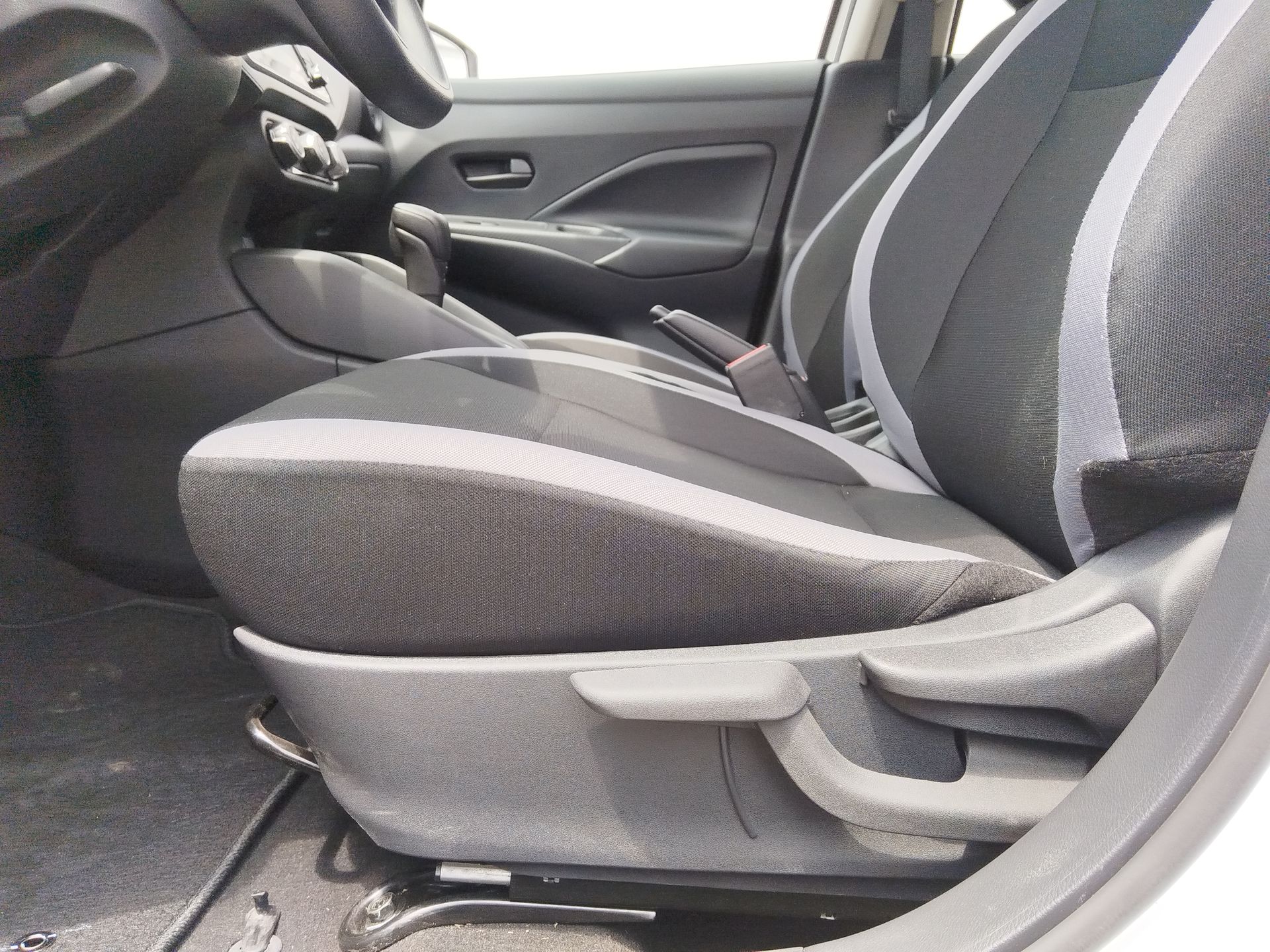 2025 Nissan Versa 4p Sense L4/1.6 Aut