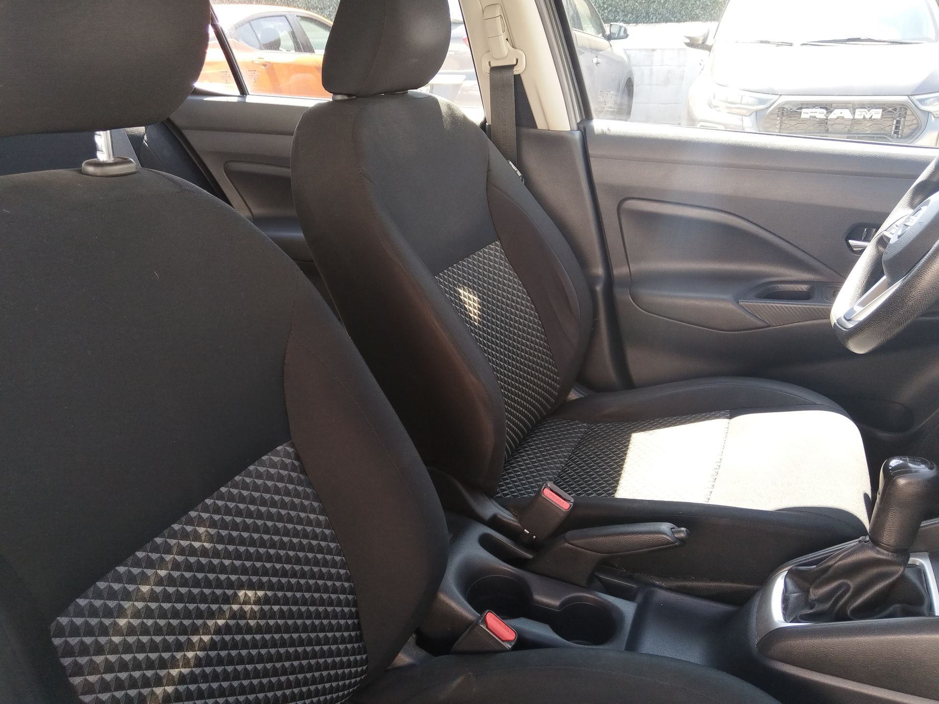 2022 Nissan Versa 4p Sense L4/1.6 Man