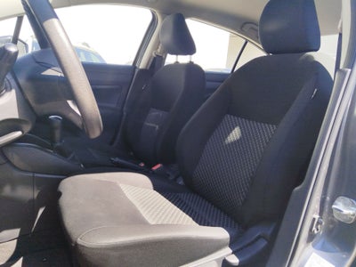 2022 Nissan Versa 4p Sense L4/1.6 Man