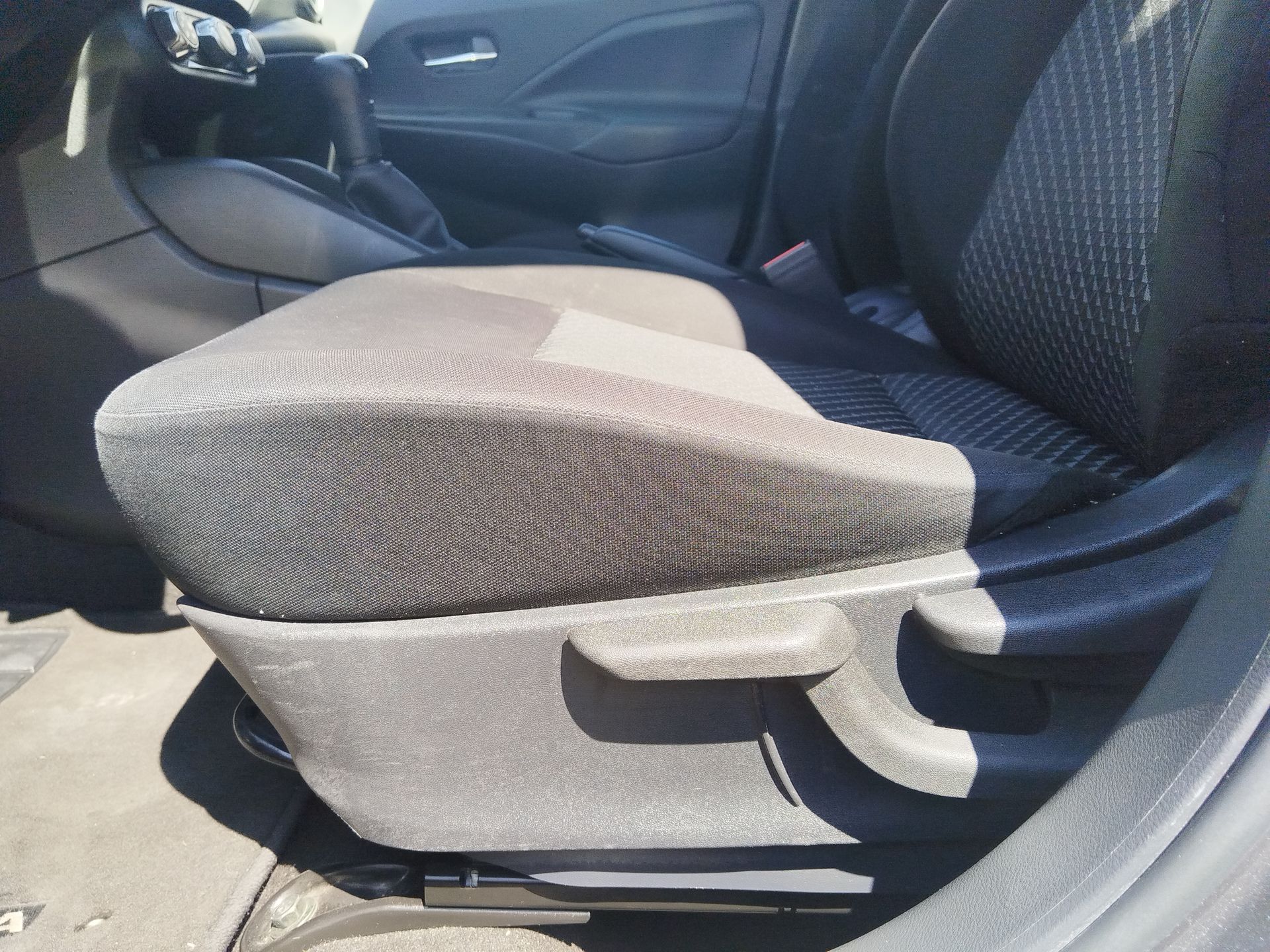 2022 Nissan Versa 4p Sense L4/1.6 Man