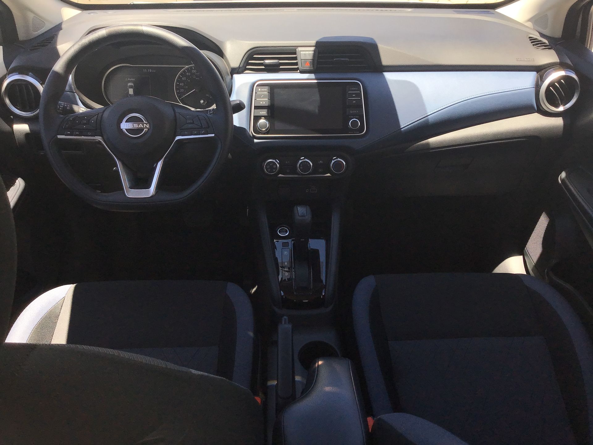 2025 Nissan Versa 4p Advance L4/1.6 Aut