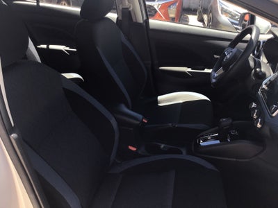 2025 Nissan Versa 4p Advance L4/1.6 Aut