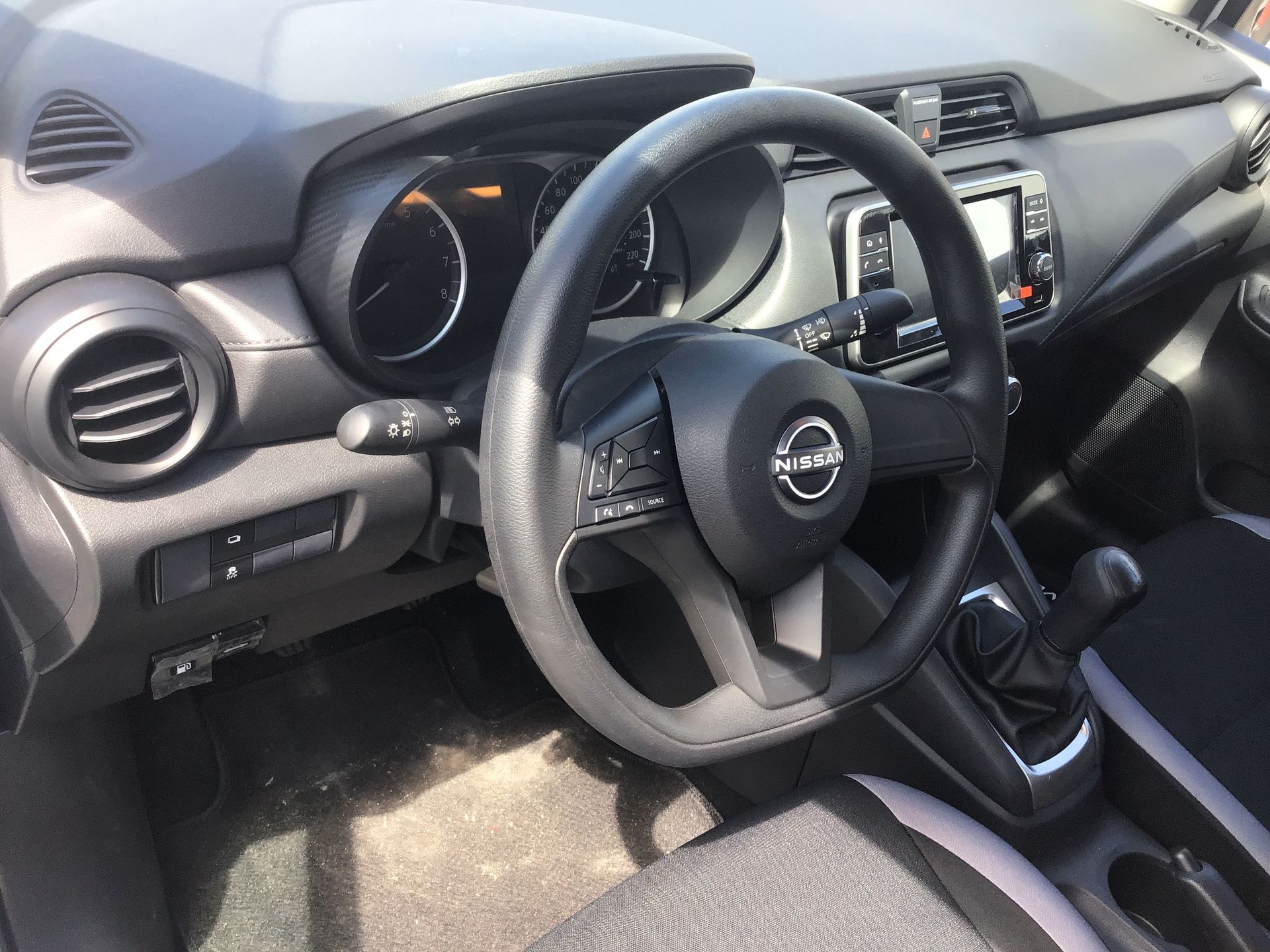 2026 Nissan Versa 4p Sense Base L4/1.6 Man
