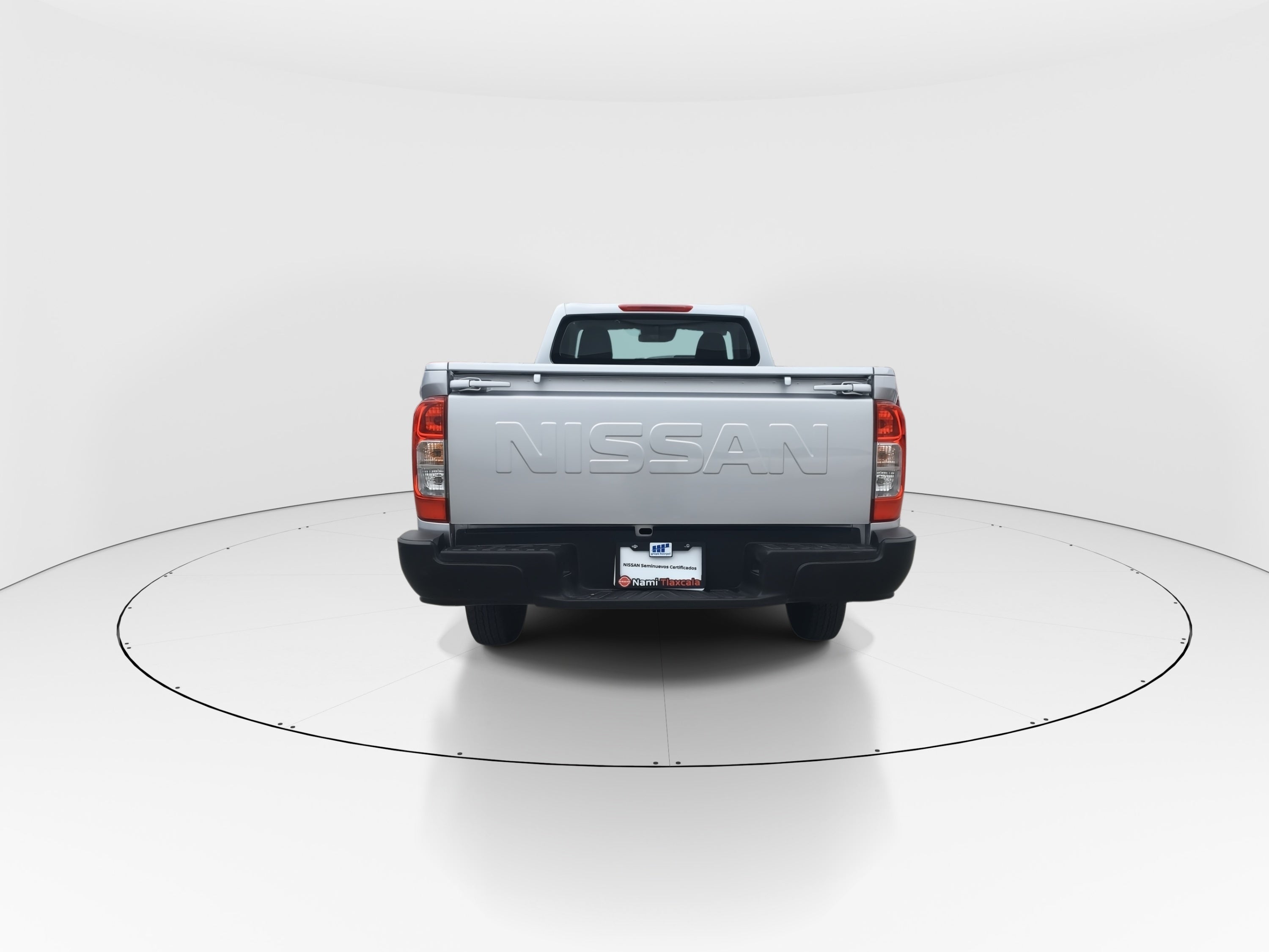 2026 Nissan Pick Up NP300 2p L4/2.5 Man A/A