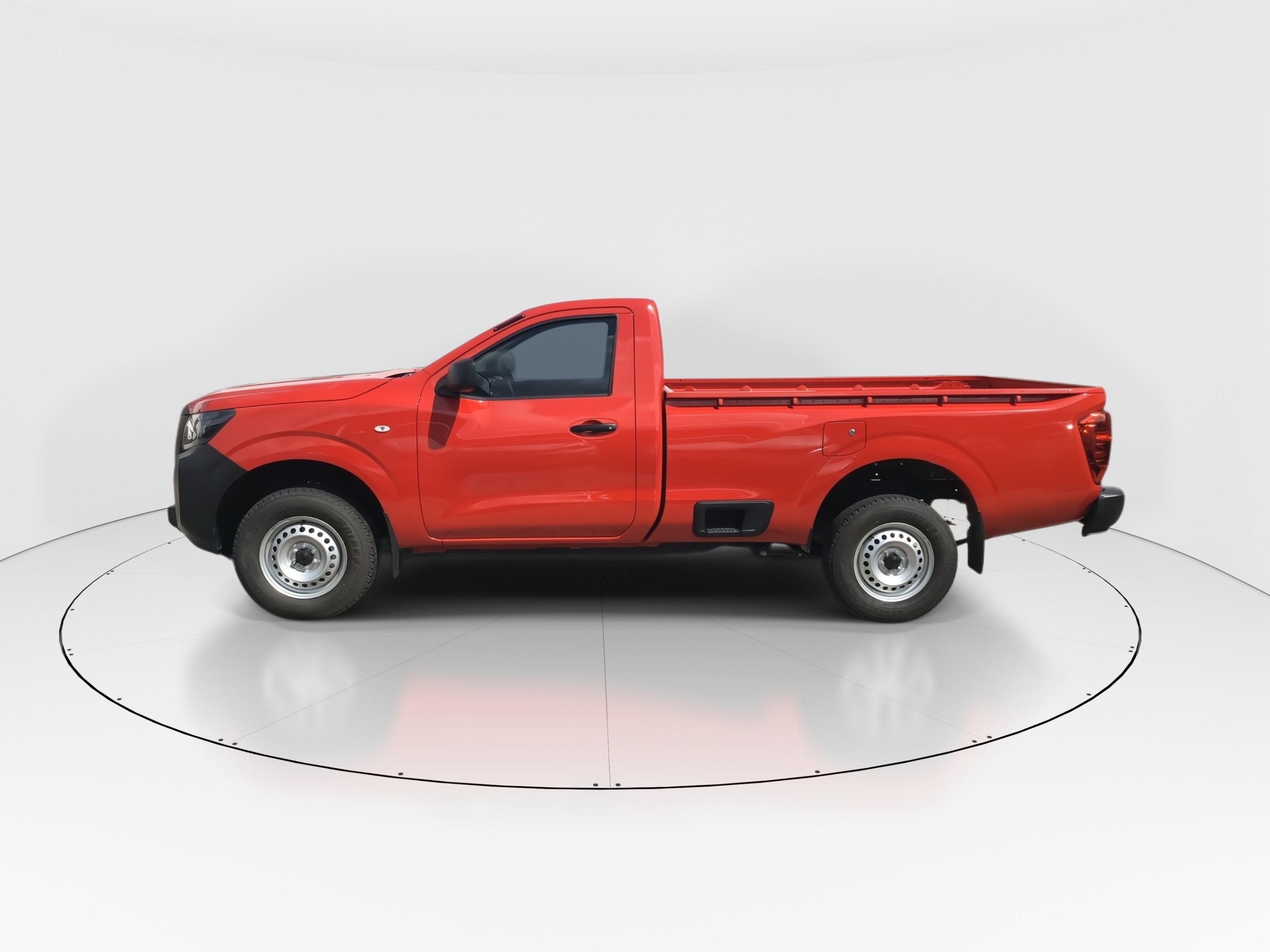 2025 Nissan Pick Up NP300 2p L4/2.5 Man A/A