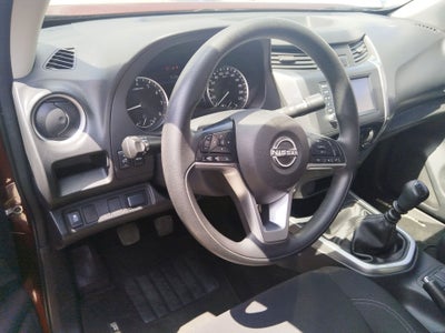 2023 Nissan Frontier 4p LE L4/2.5 Man