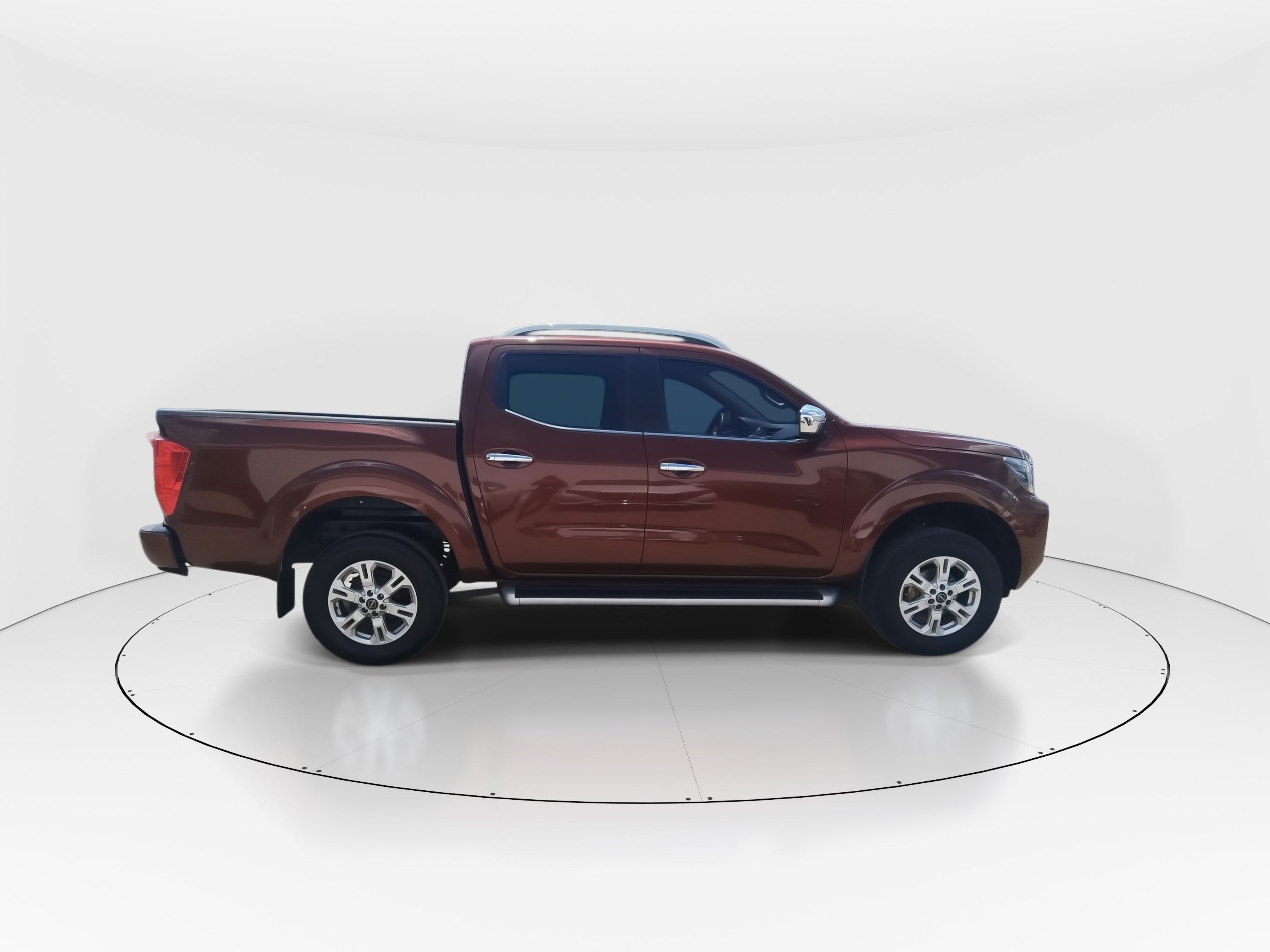 2023 Nissan Frontier 4p LE L4/2.5 Man