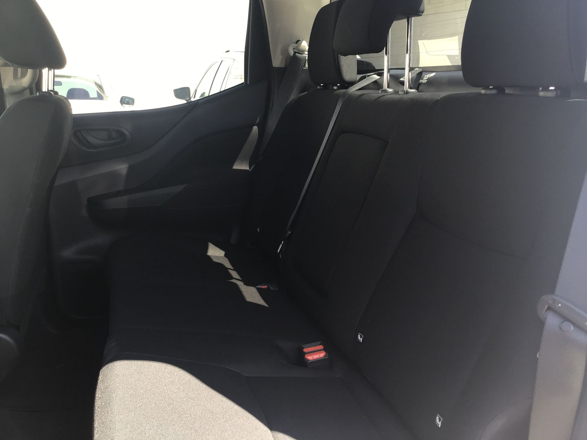 2026 Nissan Frontier 4p SE L4/2.5 Man