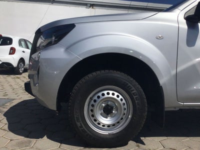 2026 Nissan Frontier 4p SE L4/2.5 Man