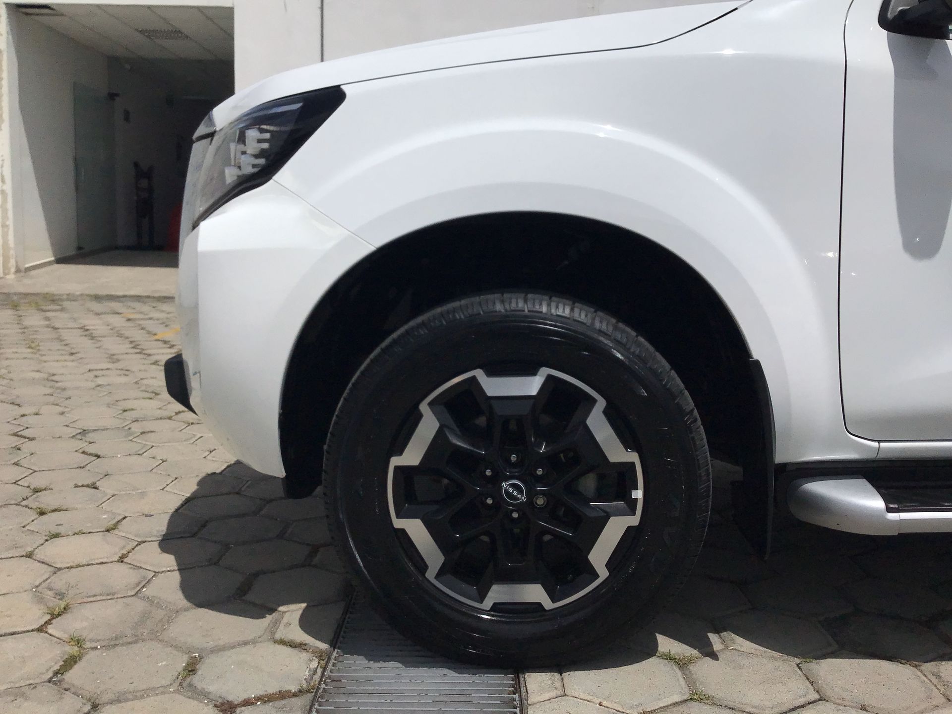 2025 Nissan Frontier 4p Platinum LE L4/2.5 Aut