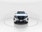 2025 Nissan Frontier 4p Platinum LE L4/2.5 Aut