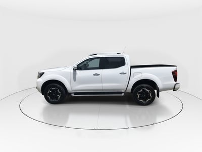 2025 Nissan Frontier 4p Platinum LE L4/2.5 Aut