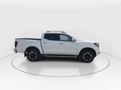 2025 Nissan Frontier 4p Platinum LE L4/2.5 Aut
