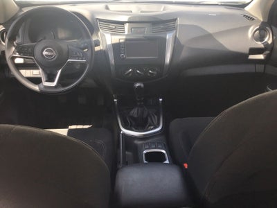 2024 Nissan Frontier 4p LE L4/2.5 Man