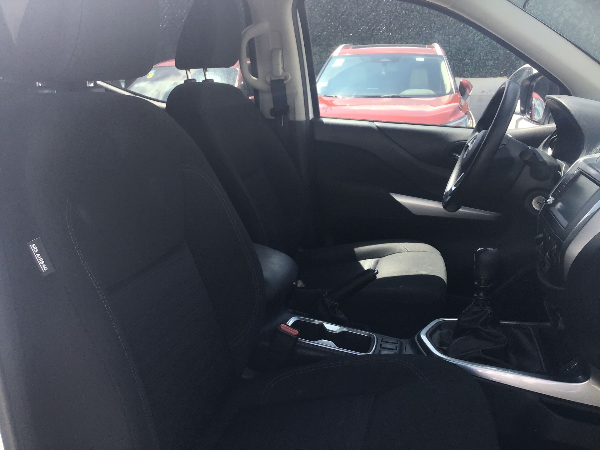 2024 Nissan Frontier 4p LE L4/2.5 Man