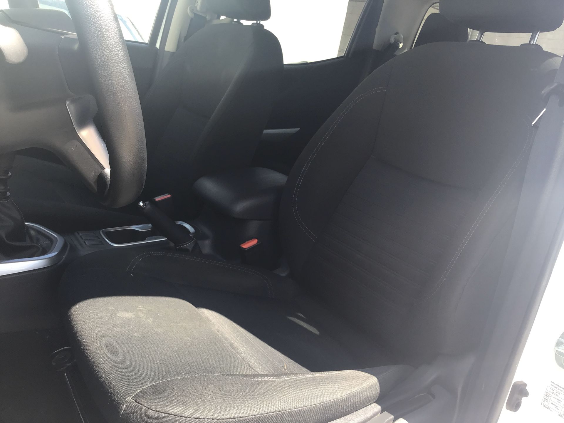 2024 Nissan Frontier 4p LE L4/2.5 Man