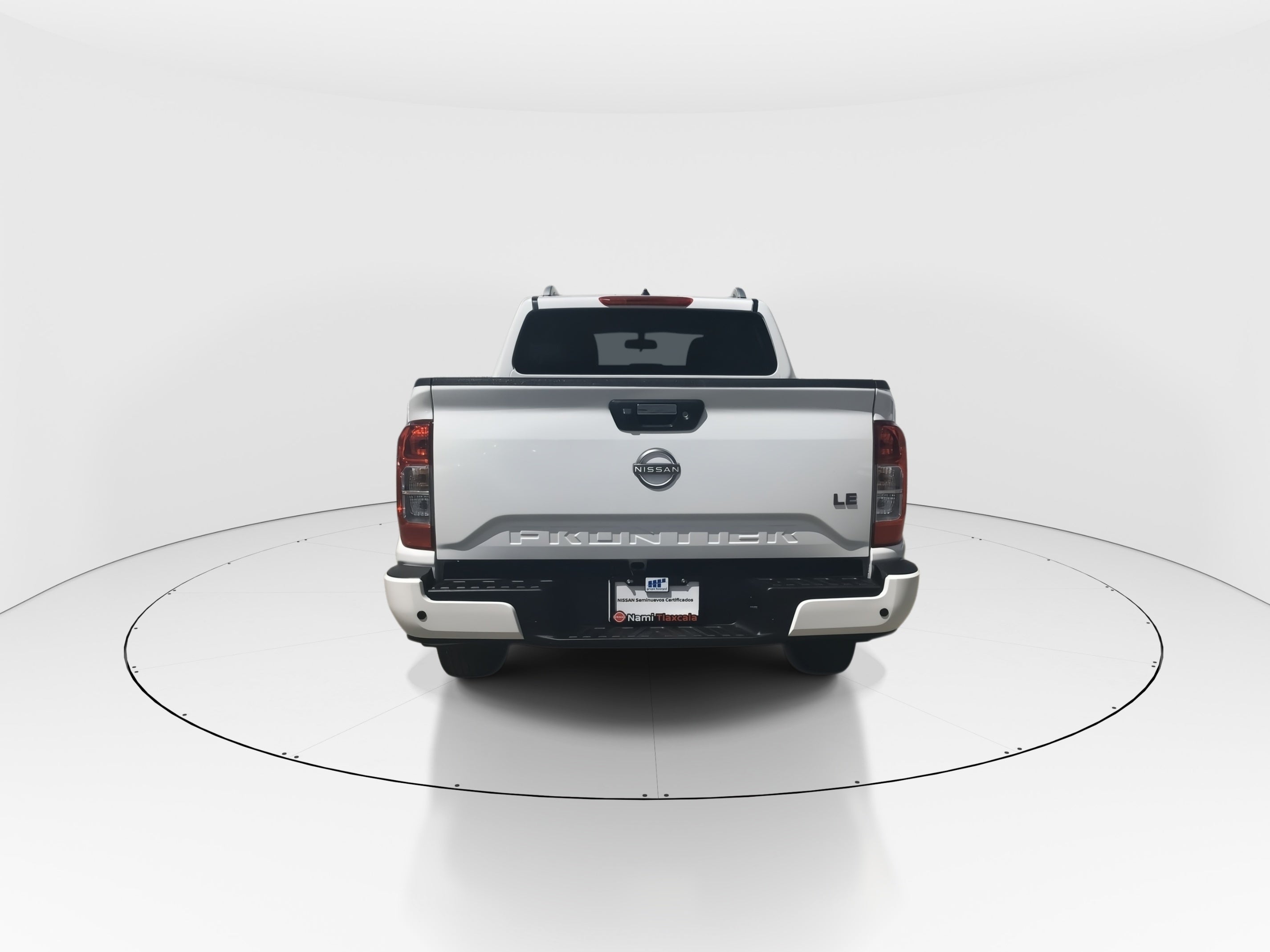2024 Nissan Frontier 4p LE L4/2.5 Man