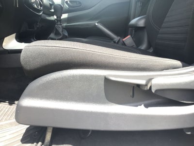 2025 Nissan Frontier 4p XE L4/2.5 Man
