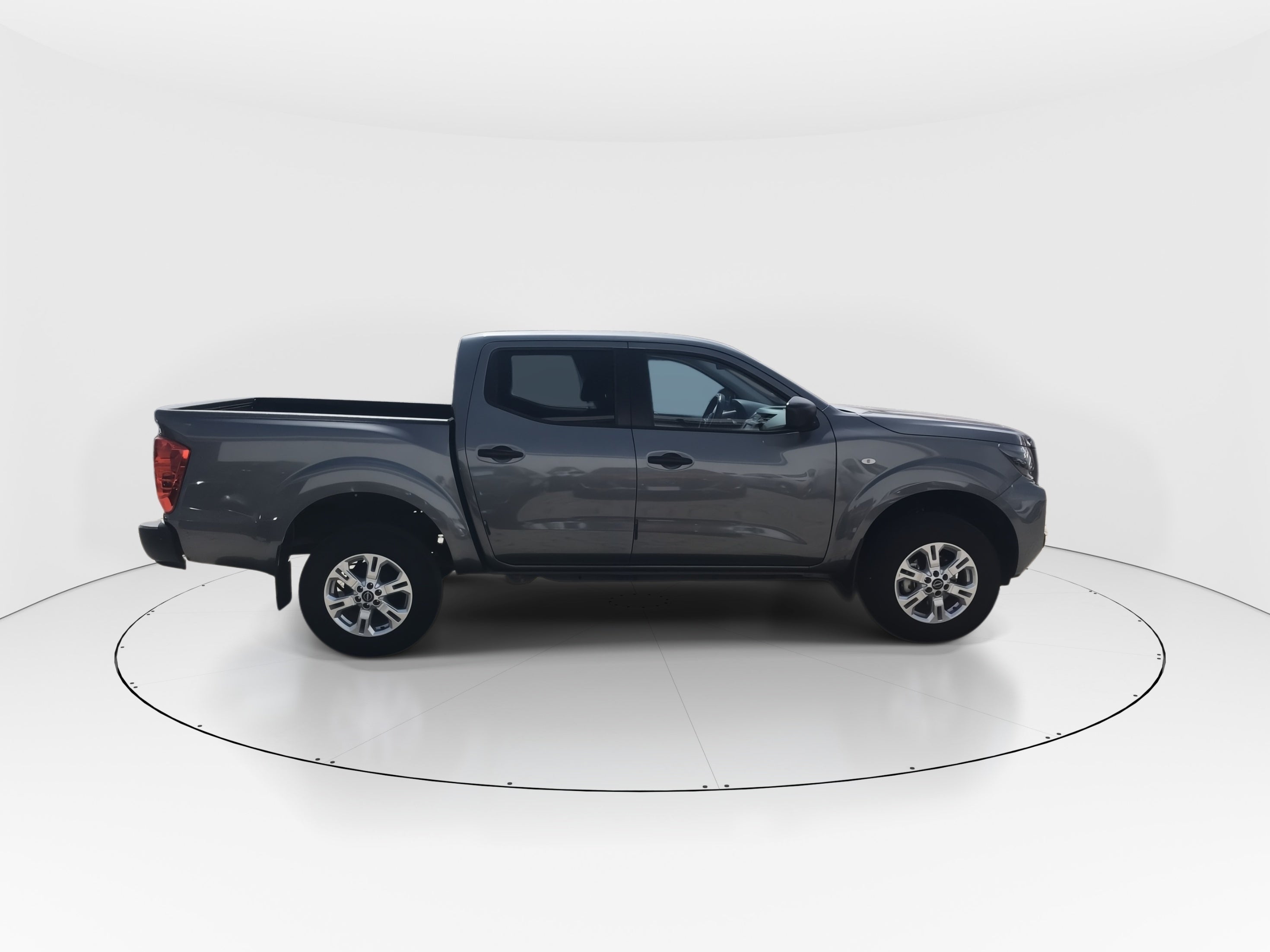 2025 Nissan Frontier 4p XE L4/2.5 Man