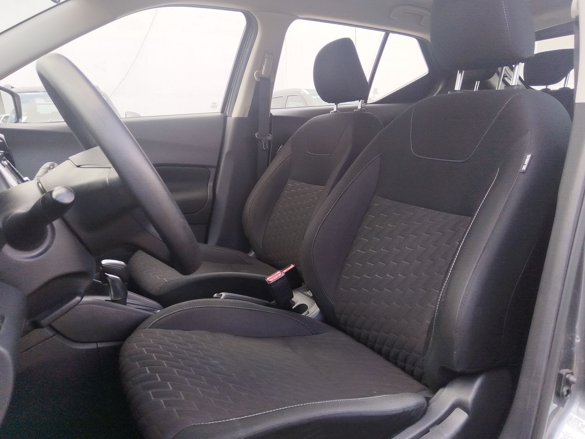 2024 Nissan Kicks 5p Advance L4/1.6 Aut