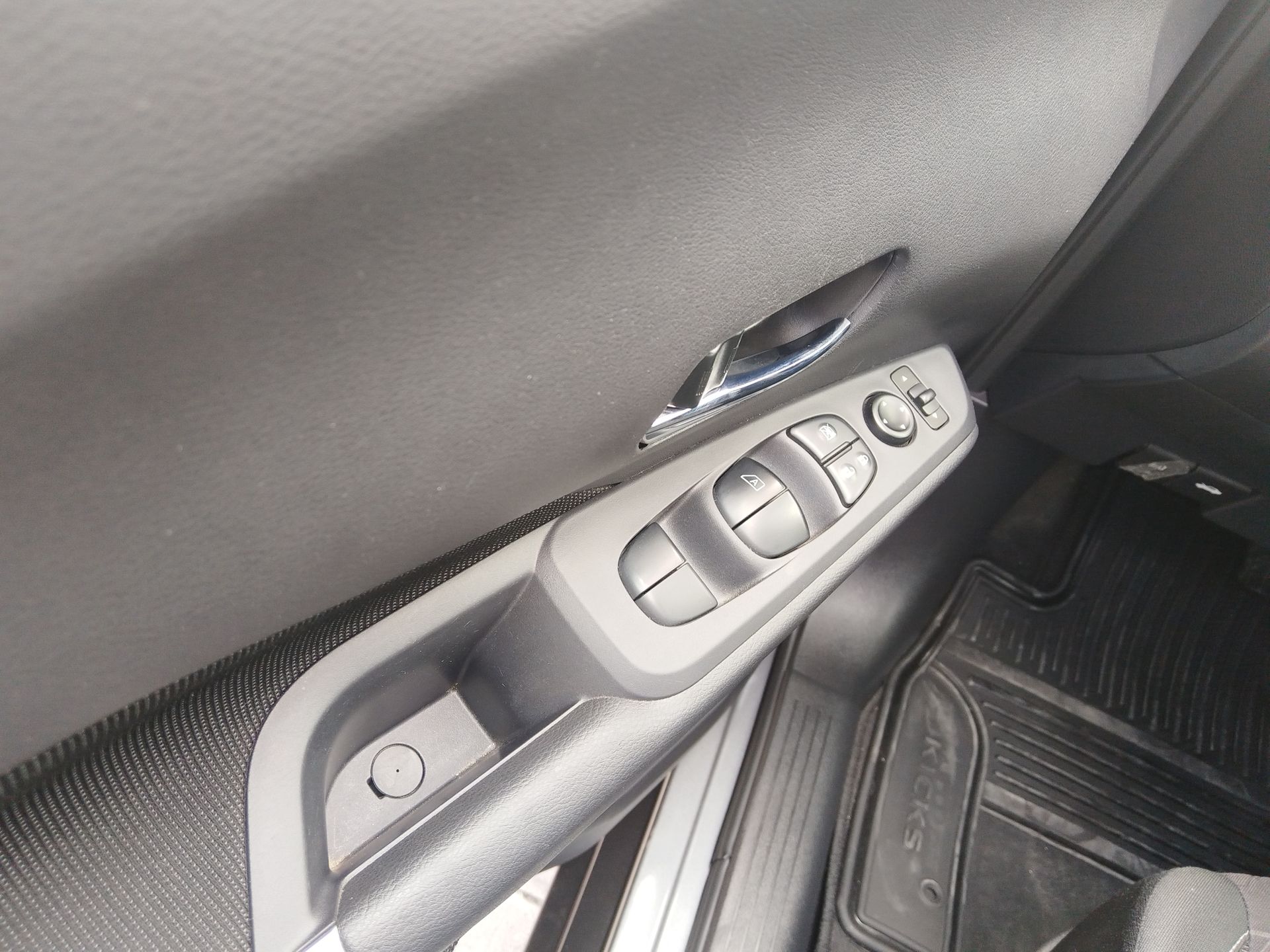 2024 Nissan Kicks 5p Advance L4/1.6 Aut