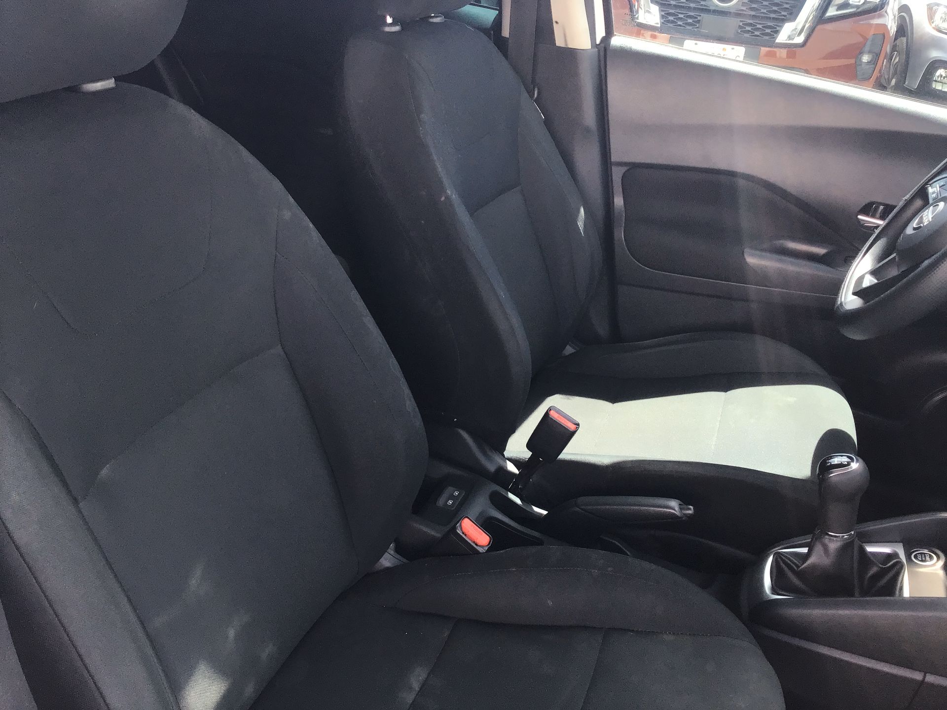 2024 Nissan Kicks 5p Advance L4/1.6 Man