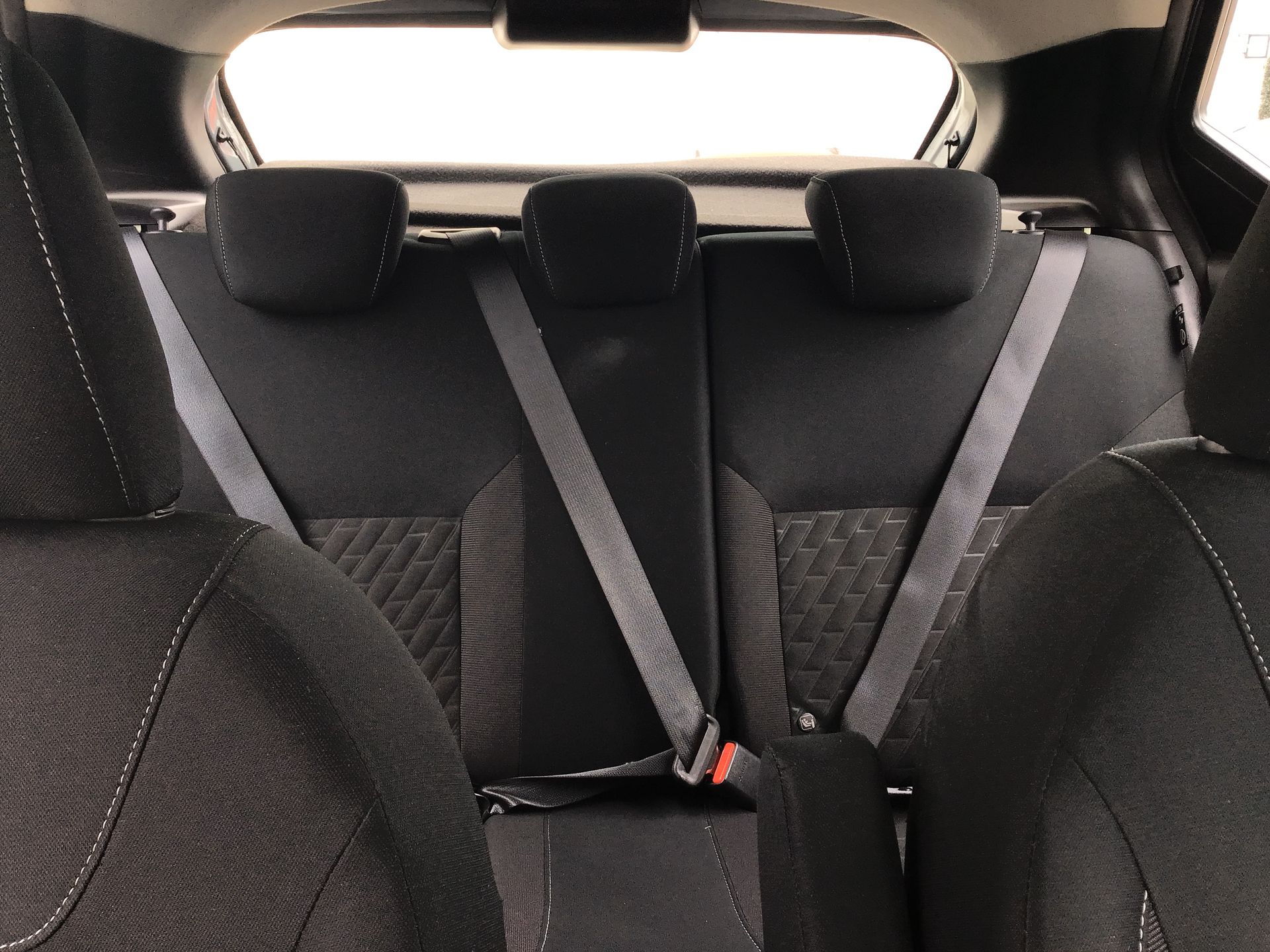 2025 Nissan Kicks 5p Play Advance L4/1.6 Aut