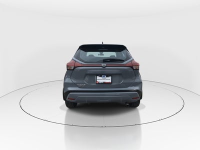 2025 Nissan Kicks 5p Play Advance L4/1.6 Aut