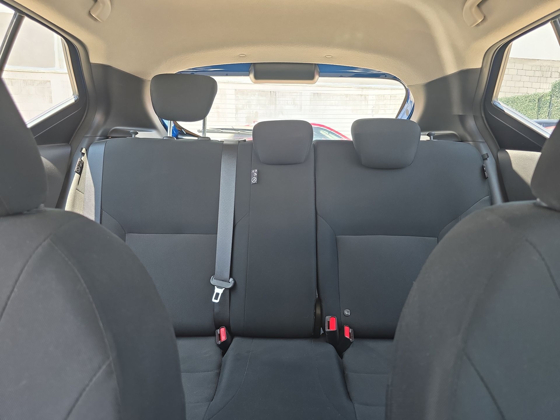 2025 Nissan Kicks 5p Play Advance L4/1.6 Man