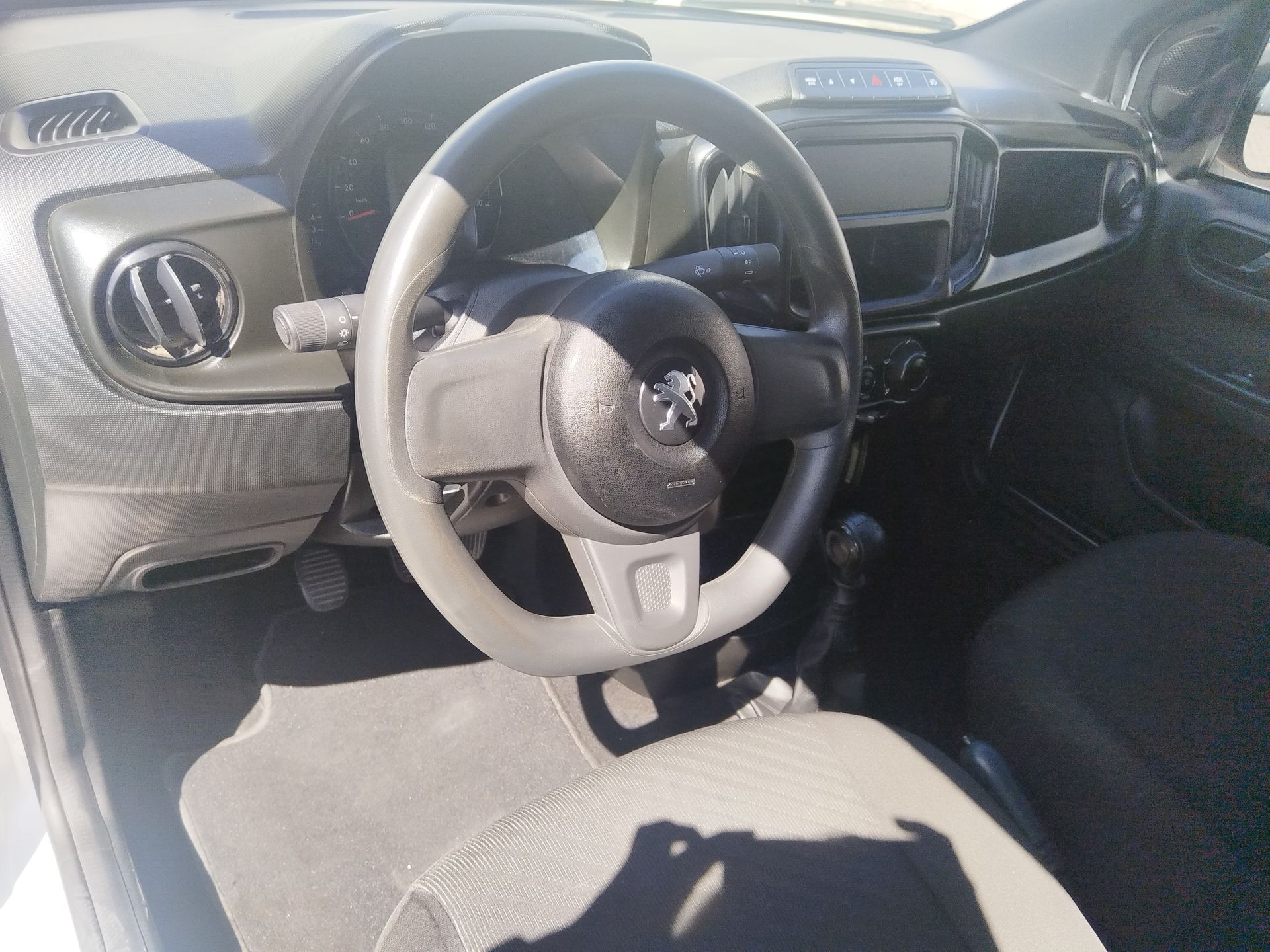 2025 Peugeot Partner Rapid 5p L4/1.4 Man