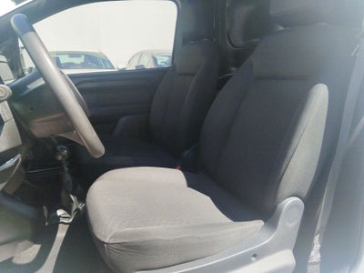 2025 Peugeot Partner Rapid 5p L4/1.4 Man