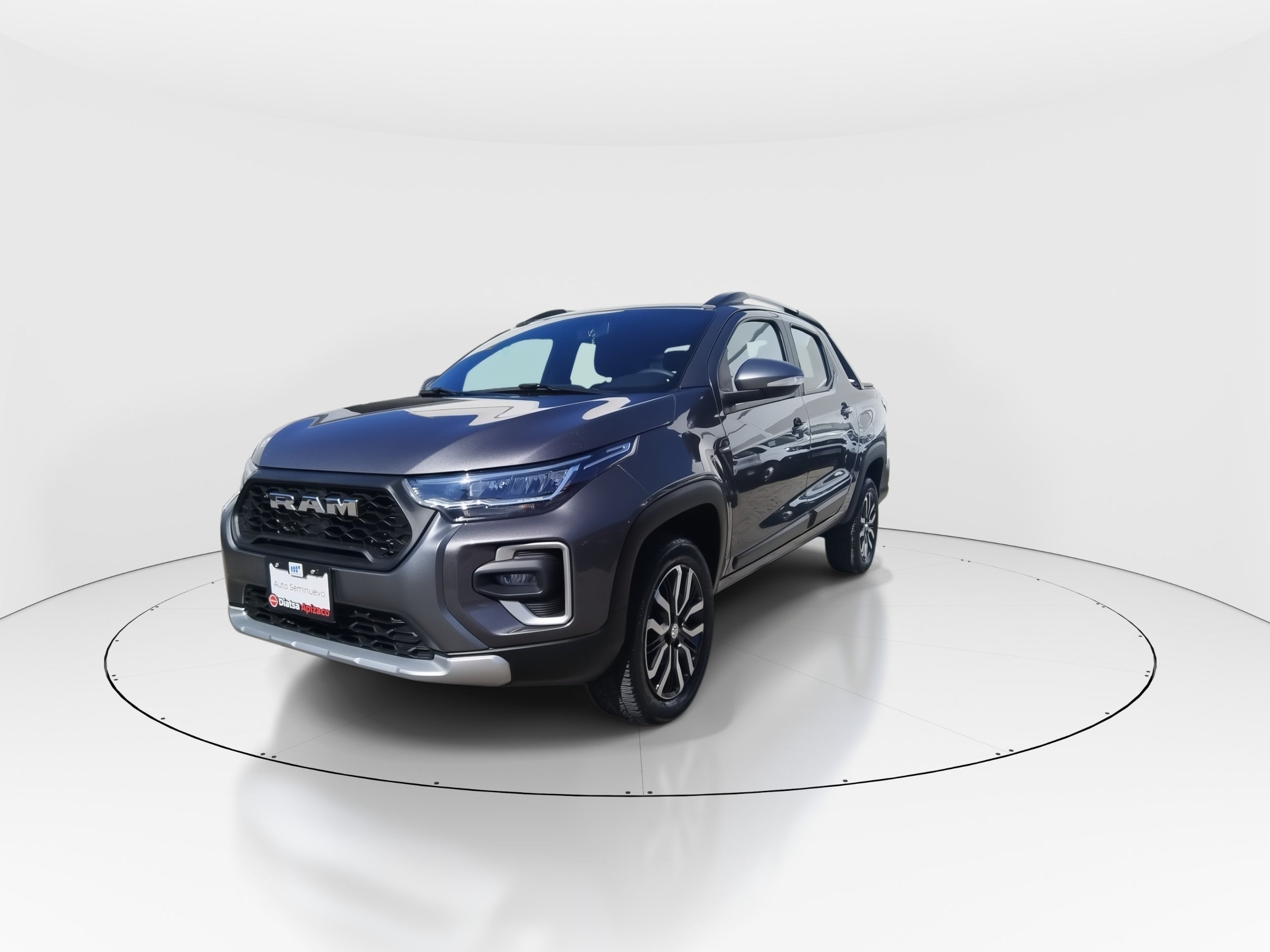 2025 RAM Ram 700 4p Laramie Turbo L4/1.3/T Aut