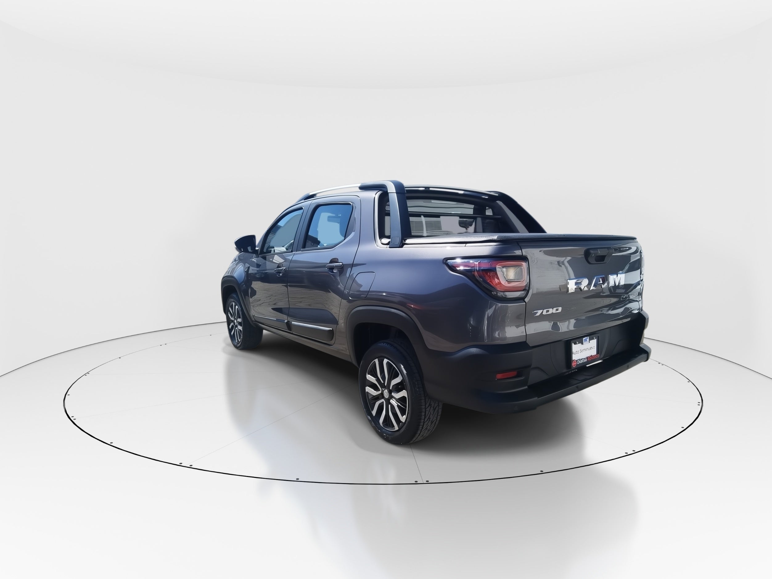 2025 RAM Ram 700 4p Laramie Turbo L4/1.3/T Aut