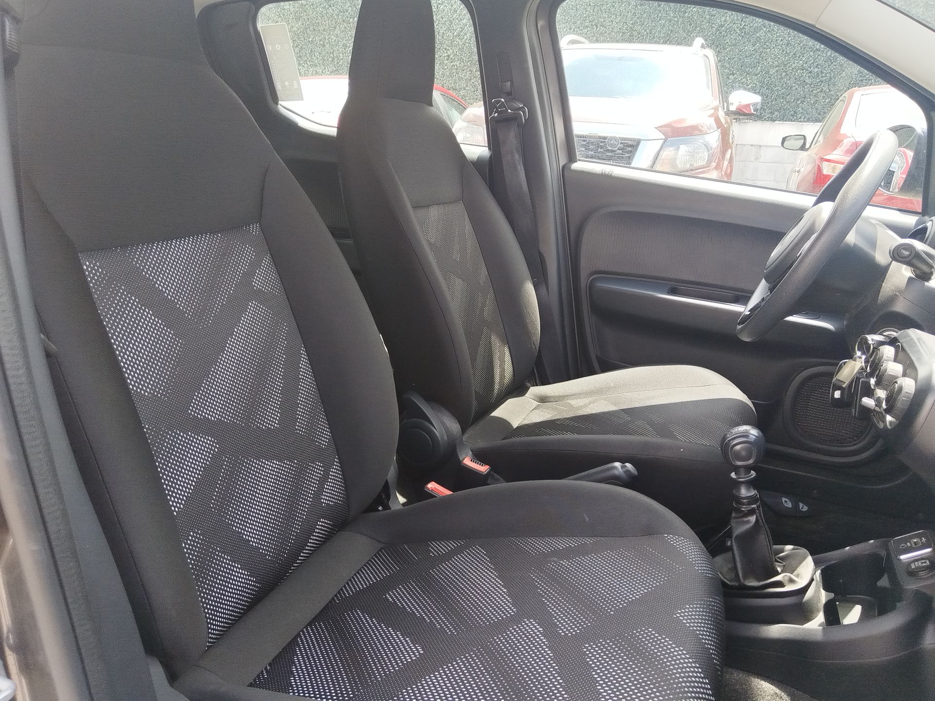 2024 FIAT Mobi 5p Like L4/1.0 Man