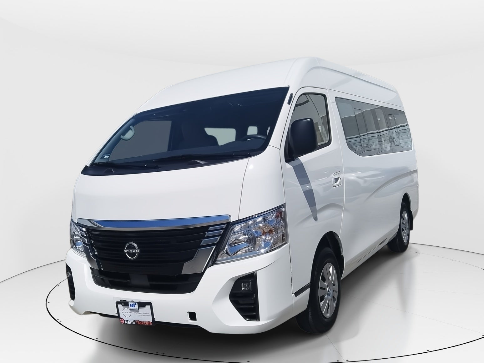 2025 Nissan Urvan 4p Amplia L4/2.5 Man 15/Pas P/Seg