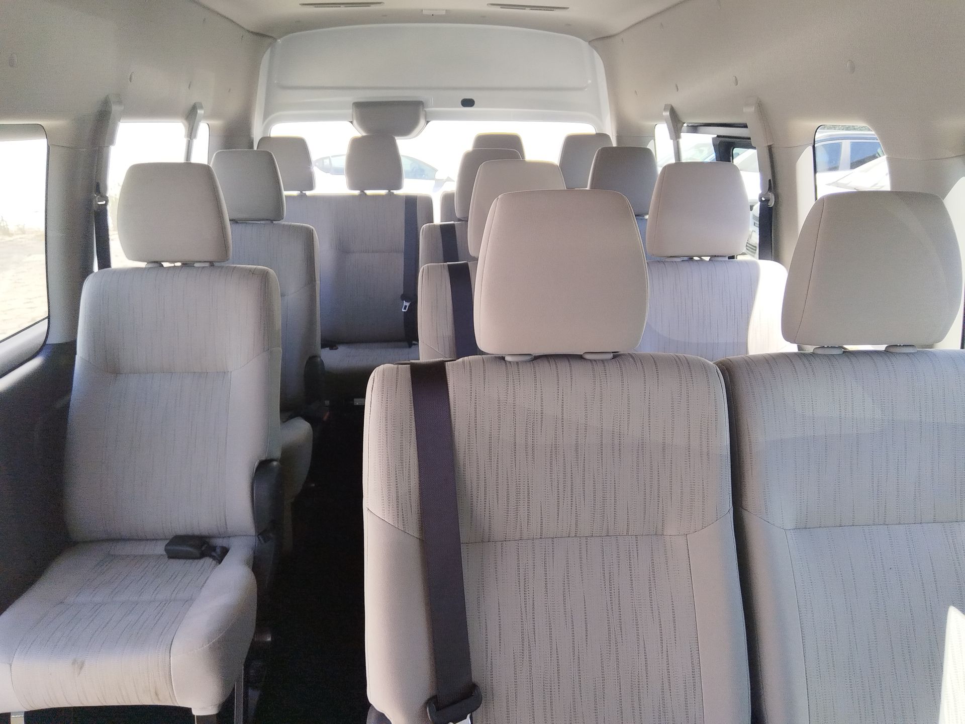 2025 Nissan Urvan 4p Amplia L4/2.5 Man 15/Pas P/Seg