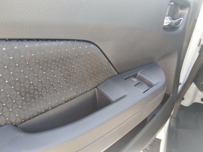 2025 Nissan Urvan 4p Amplia L4/2.5 Man 15/Pas P/Seg