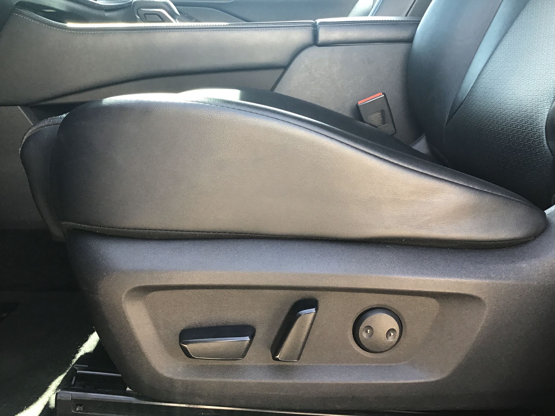 2023 Nissan X-Trail 5p Exclusive 3 Row L4/2.5 Aut