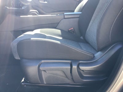 2025 Nissan X-Trail 5p Advance 2 Row L4/2.5 Aut