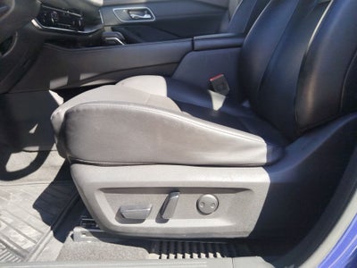 2024 Nissan X-Trail 5p Platinum 2 Row L4/2.5 Aut