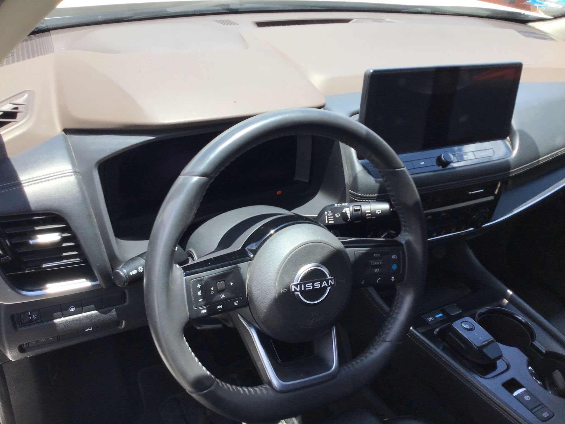 2024 Nissan X-Trail 5p Platinum 2 Row L4/2.5 Aut
