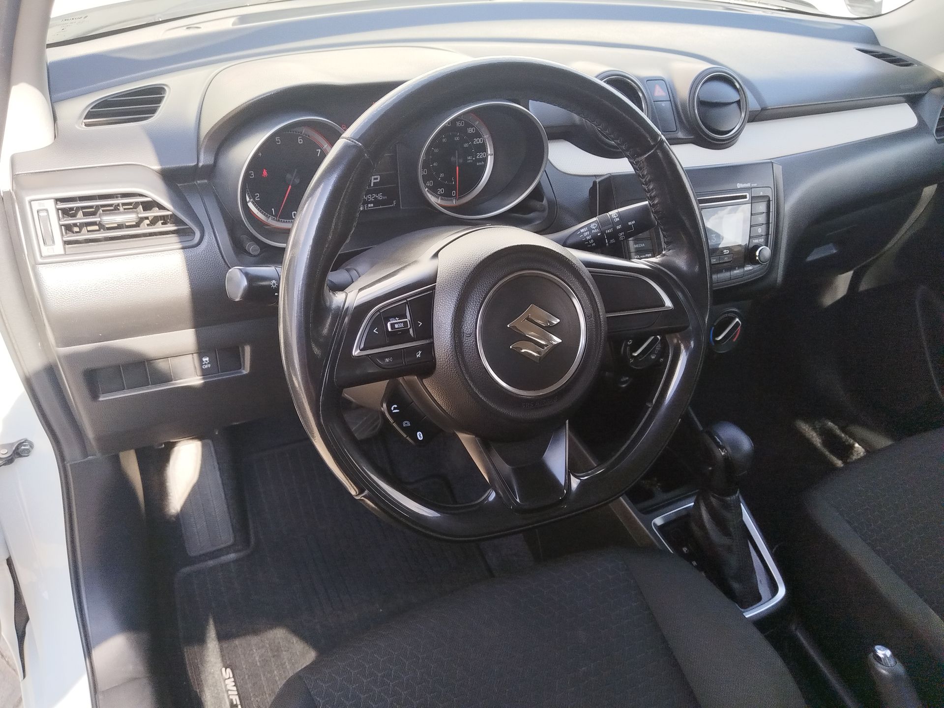 2022 Suzuki Swift 5p GLS L4/1.4 Aut