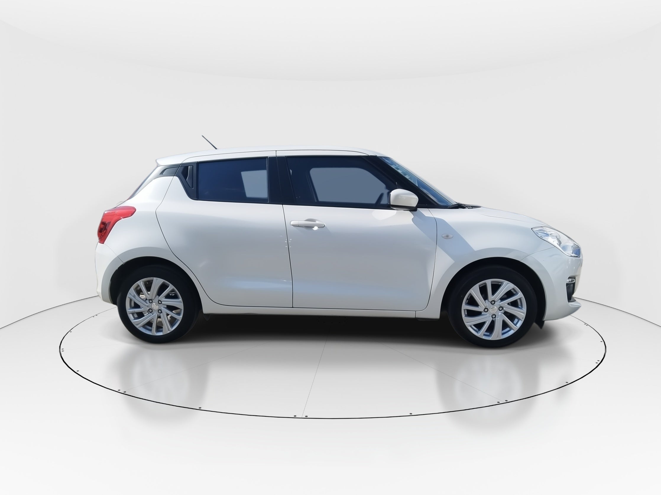 2022 Suzuki Swift 5p GLS L4/1.4 Aut