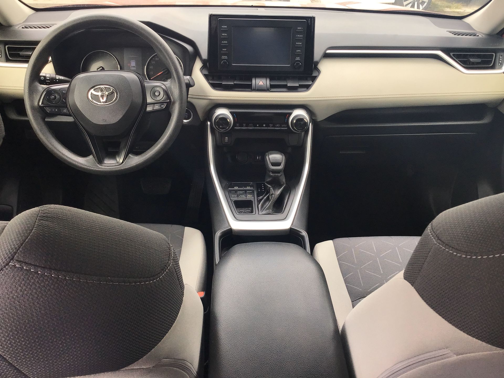 2019 Toyota RAV4 5p XLE L4/2.5 Aut
