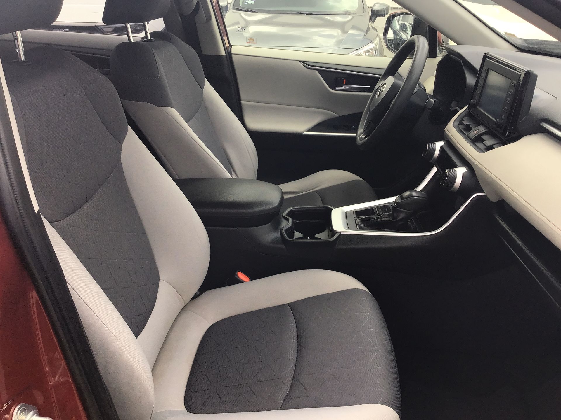 2019 Toyota RAV4 5p XLE L4/2.5 Aut