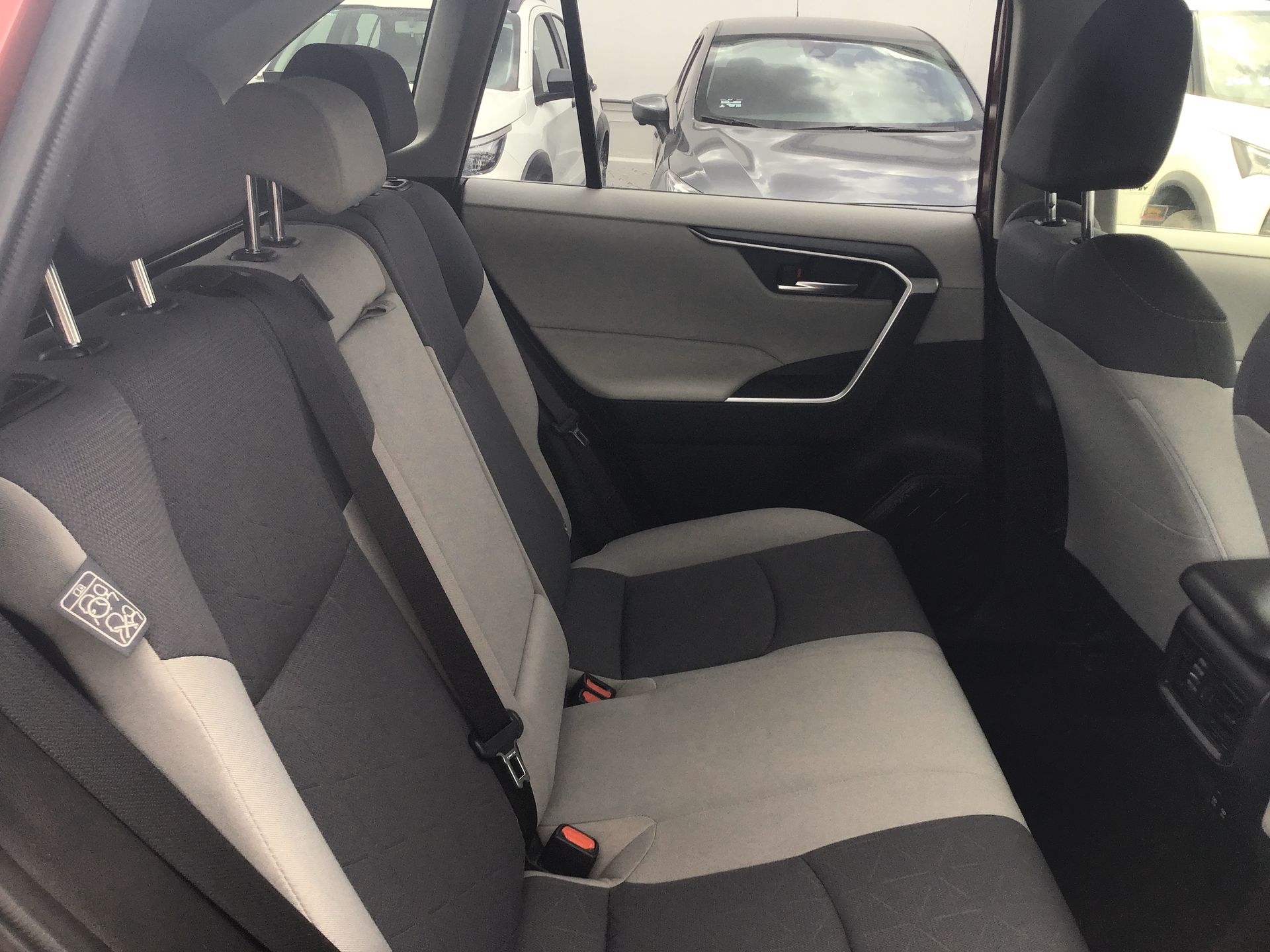2019 Toyota RAV4 5p XLE L4/2.5 Aut