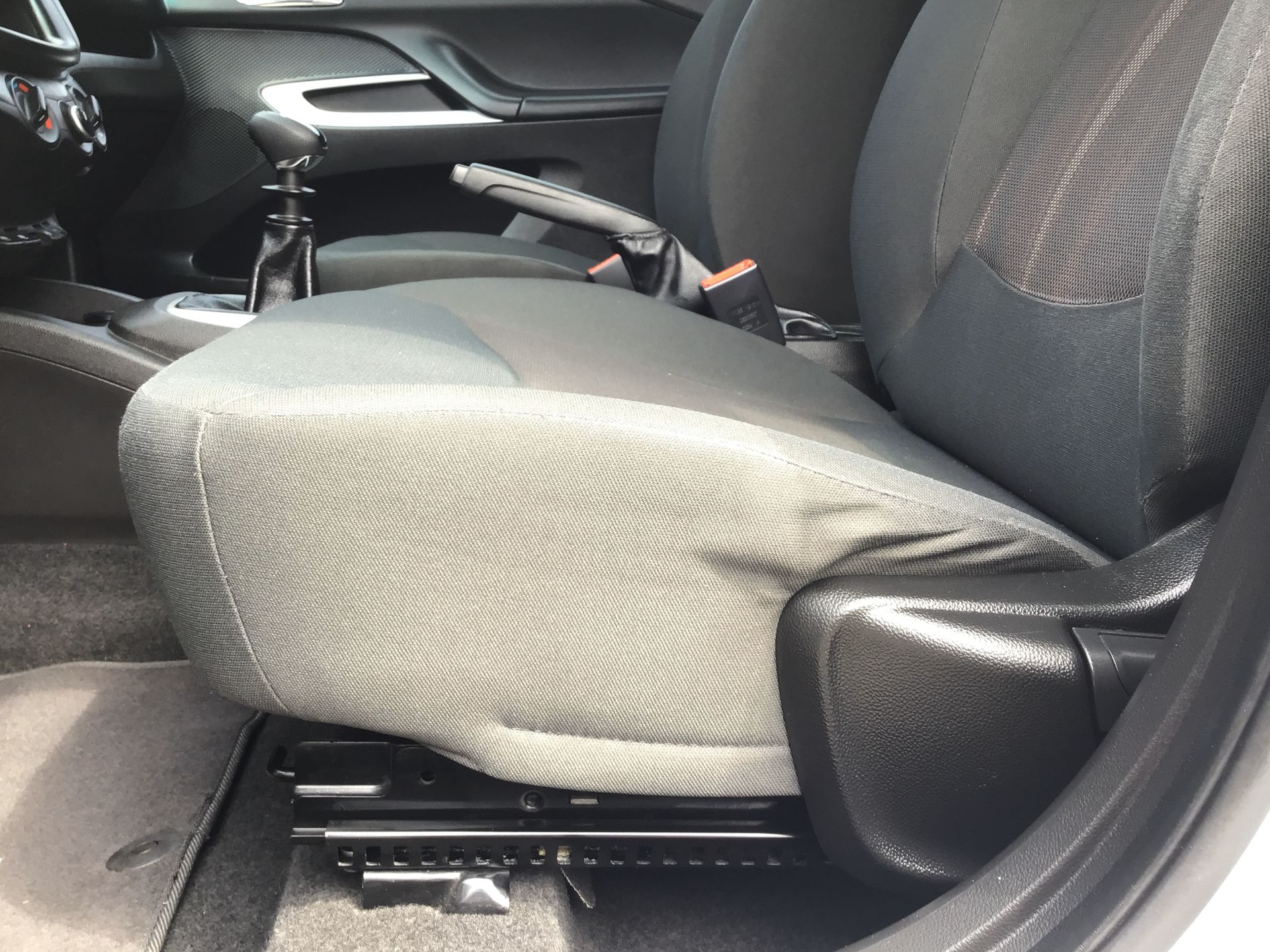 2020 Chevrolet Aveo 4p LS L4/1.5 Man (A)